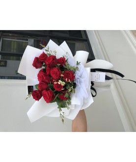 THE JUST RIGHT ROSE WRAPPED BOUQUET